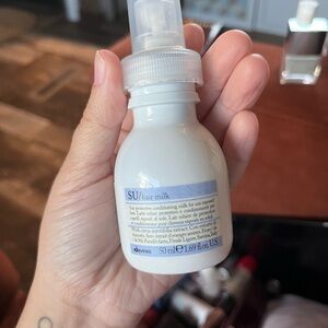 Brand New Without Box- Davine’s SU/ hair milk 1.68 fl oz